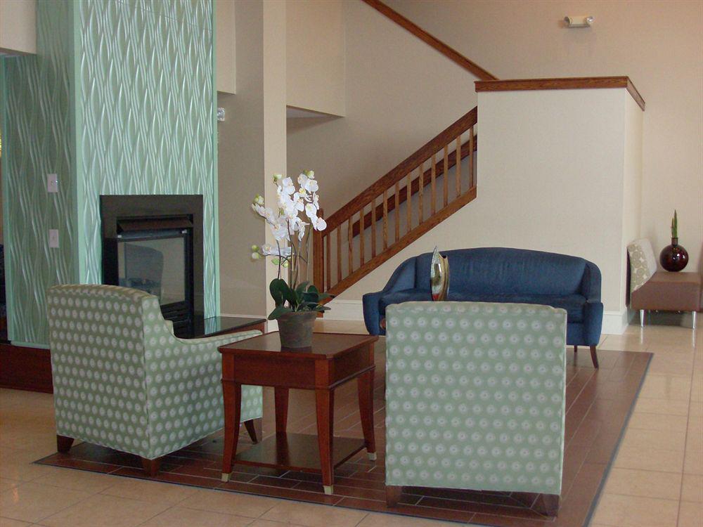 Holiday Inn Express Seaford-Route 13 Інтер'єр фото